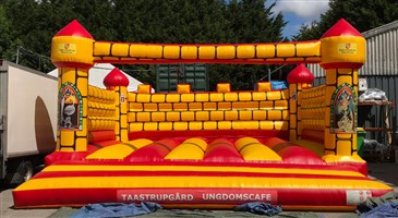 Camelot Bouncy Castle Yellow 25ft x 25ft